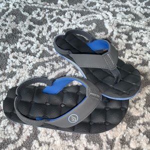 Boys SUPER COMFY Flip-Flop Sandals